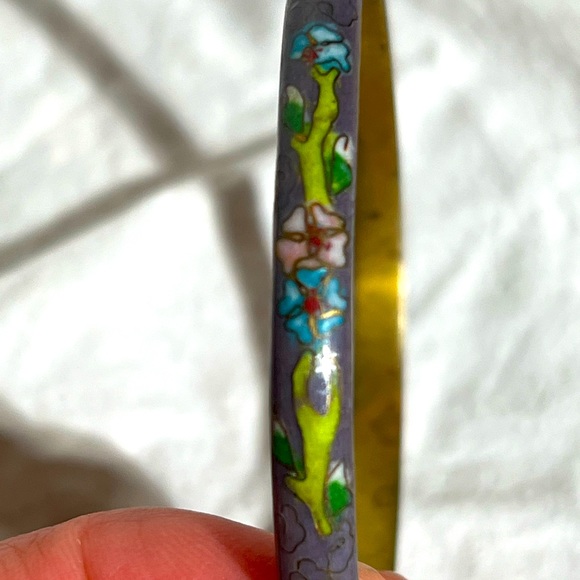 Floral brass plated bangle - Picture 1 of 4